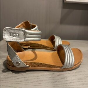 Little girl silver ugg strappy sandal in size 12